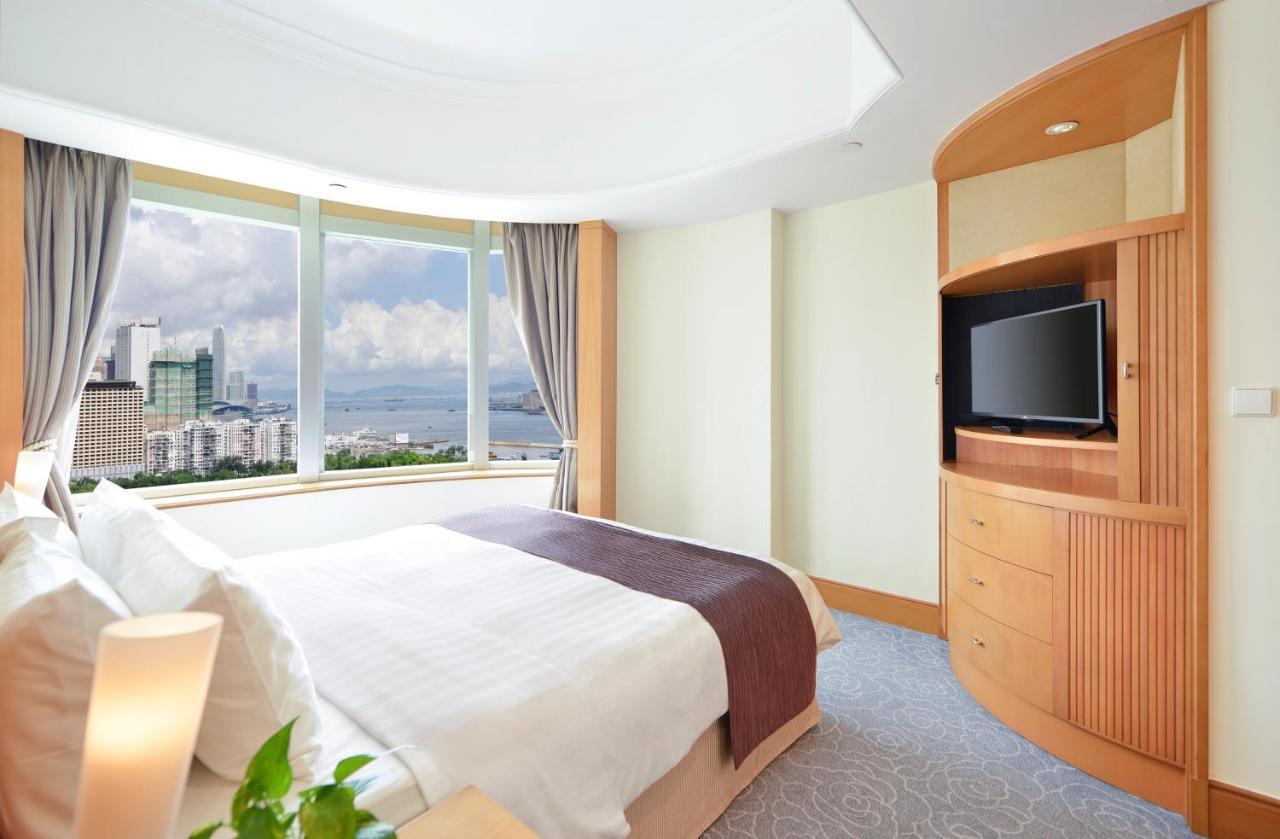 Executive Suite Lounge Access,988350733:JPEG