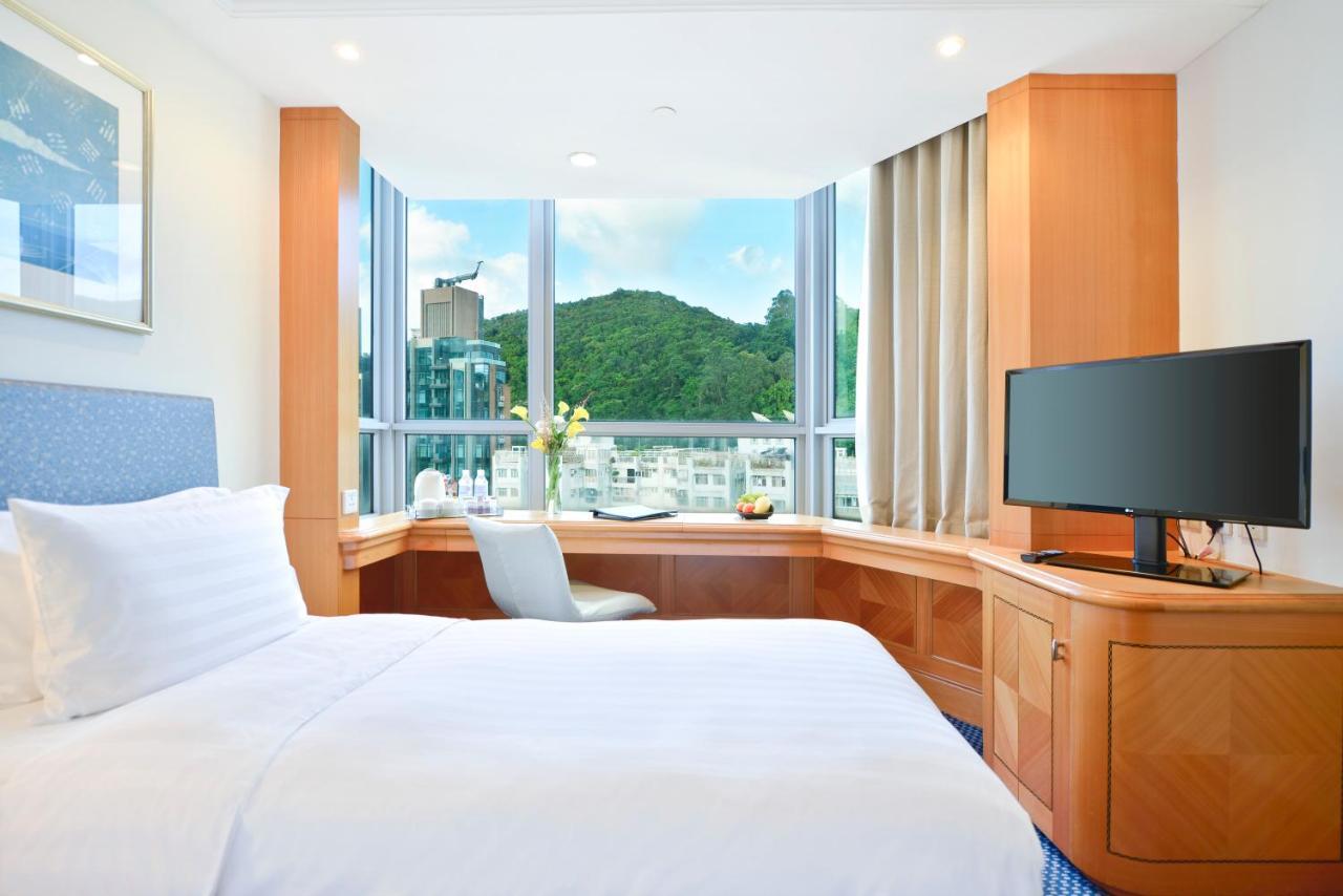 Standard Queen or Twin Room Early Check at 1000,1710014609:JPEG