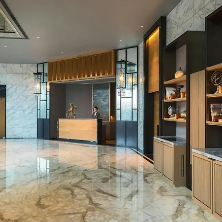 Renaissance Hong Kong Harbour View Hotel-3