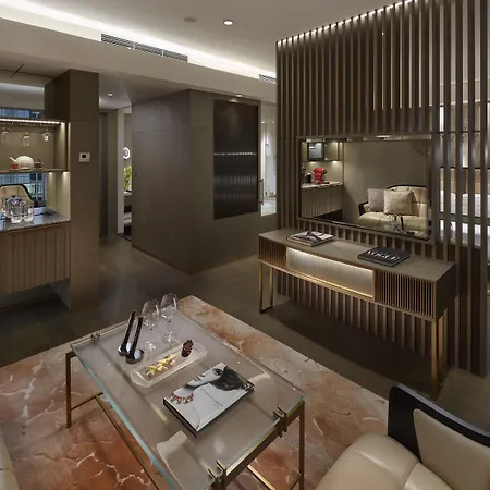 Mandarin Oriental The Landmark, Hong Kong-2